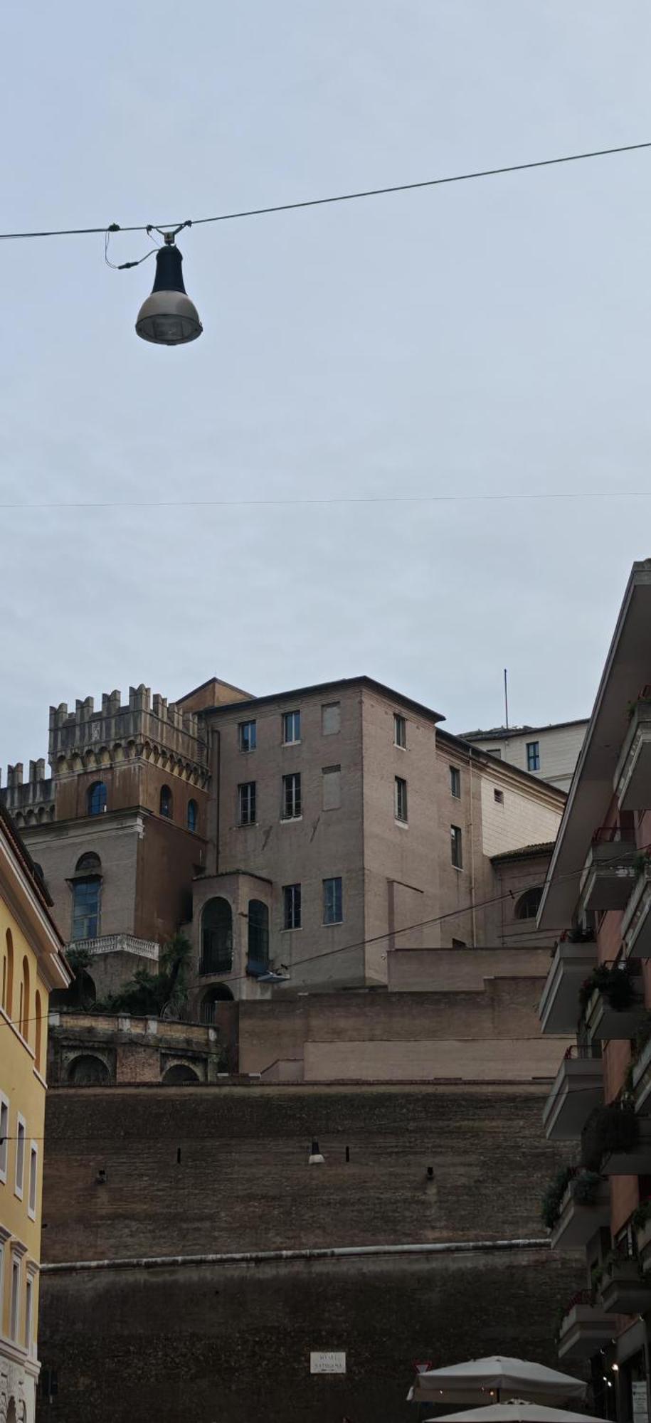 Front Vatican Museum * Rom